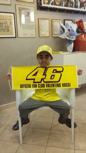 Darwinson in occasione della visita del team di Valentino Rossi