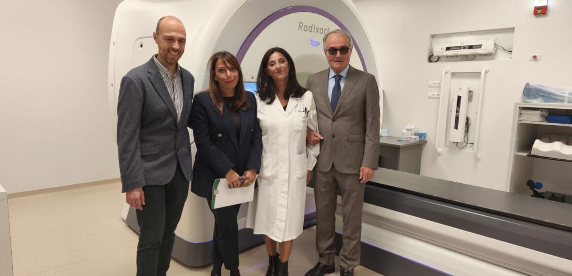 acceleratore per articolo 2 acceleratore per articolo 2